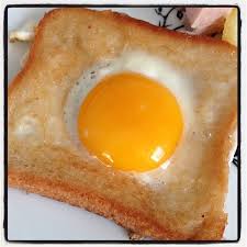 Faire Plaisir A Son Grand Malade Food Breakfast Eggs