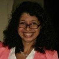 Elizabeth Robello's Instagram, Twitter & Facebook