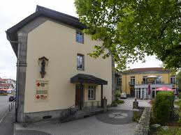 Die beratung und betreuung von wohnungslosen männern steht dabei im mittelpunkt der tätigkeit. Seniorenzentrum Bruder Konrad Drk Kv Fulda E V
