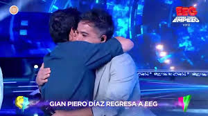 El esperado reencuentro de Gian Piero Díaz y Renzo Schuller en Esto es  Guerra emociona a los fans - Infobae