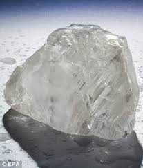 The stone was dispatched to the leading. Cullinan Diamond 500 Carat Stone One Of The 20 Largest Ever Found In South Africa Mine Daily Mail Online