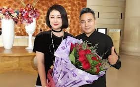Aug 09, 2021 · 于月仙一周前在抖音上发布的视频截图。 助农之外，于月仙也没忘了自己的老本行。 2018年，47岁的她站在《演员的诞生》舞台上，搭档陈小纭、王俊凯，扮演《唐山大地震》中的母亲。她说，挑战很大，不知道母亲是种什么样的感觉。 Gb8j6idefq4ivm