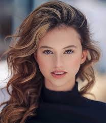 Marilyn Swick's Instagram, Twitter & Facebook