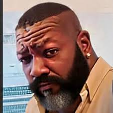 Who would win in a fight between different versions of Superman?