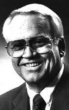 Lynn Belding's Instagram, Twitter & Facebook