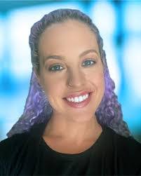 Angela Mcmanus's Instagram, Twitter & Facebook