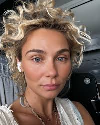 Lately. #photodump 🖤✨