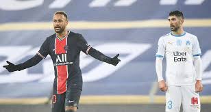 Arbitrage, polémique, crachat, racisme ? Mckxoqsv6ofcvm