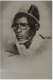 Machalah joyeux anniversaire Elhadj Doudou kende Mbaye sama mak dji  doundeul wéreul moutieul amine 🤲 yala yok sa fane té dolli la wérr thi  barké Mame Maodo Malick Sy 🙏 🙏 🙏 🙏 🙏 🙏 🙏