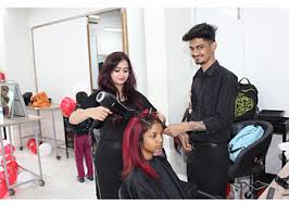 It was my first time i did my hair colour and it went well with btr service and expertise. 3 Best Beauty Parlours In Mumbai Expert Recommendations