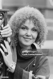 738 Cleo Singer Stock Photos, High-Res Pictures, and Images