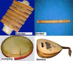 Alat musik gamolan dari provinsi lampung ini merupakan alat musik yang terbuat dari bambu dan dimainkan dengan cara dipukul. Alat Musik Tradisional Daerah Provinsi Lampung Senibudayasia