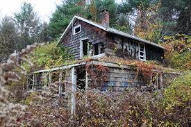 9 Abandoned Places In Connecticut That Are Hauntingly Empty
