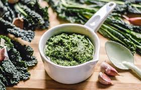 Mettere le verdure le noci, l'aglio e il pecorino in. Pesto Di Cavolo Nero Dott Ssa Beatrice Margani