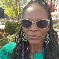 Happy birthday to Phyllis Klaus, MFT, LMSW, one of our esteemed Founders!🎂  Ms. Klaus is a licensed Marriage and Family Therapist and social worker.  She has been involved with doula and perinatal