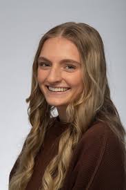 Hi, my name is Shari Barrett and I am a Hair And Makeup artist looking for  new clients! I've been working behind the chair and with brides for about  15 years now!