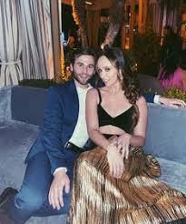 Their gradual courtship is charming, but watch out for negative messages about appearance as sam and other characters talk. 44 The Thing About Harry 3 Ideas Harry Freeform Tv Pride Movie