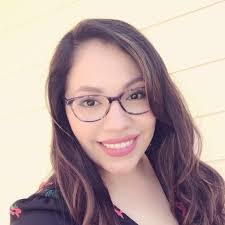 Heather Hofstetter's Instagram, Twitter & Facebook