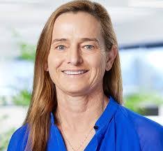 Rachelle Doyle's Instagram, Twitter & Facebook