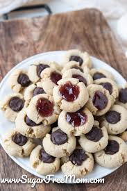 A giant collection of the best keto christmas desserts! 400 Christmas Recipes Low Carb Ideas In 2021 Recipes Sugar Free Low Carb Desserts