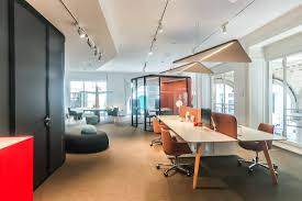 This showroom directory contains over 90 permanent showrooms and over 200 leading brands and manufacturers of the tabletop industry. Three New Showrooms In Milan For Office Sector Estel Faram 1957 Dvo Wow Ways Of Working Webmagazine
