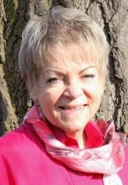 Sue Snow's Instagram, Twitter & Facebook