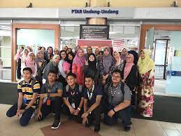 We did not find results for: Lawatan Pelajar2 Asasi Dri Uitm Ptar Undang Undang Uitm Facebook