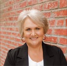 Kim Holt Realtor at Town & Country Realtors 731.668.7000