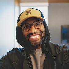 Michelle Huey's Instagram, Twitter & Facebook