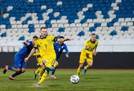 Sebastian larsson prefers to play with right foot. Sebastian Larsson Bio Net Worth Age Married Wife Salary Contract Transfer News Nationality Position Family Parents Height Facts Wiki Gossip Gist