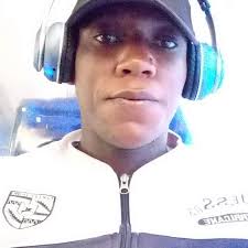 Soy Jugador Libre. Estoy Radicando en Bolivia. Nacionalidad Costa de Marfil  CRHISTOPHE COULLIBALLY Lateral Izquierdo 22 años Jugador Libre BUSCO CLUB  DEJO MI VIDEO Y FOTOS SI HAY ULGUN CLUB DE INTERES