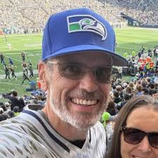 Got in a bad car accident yesterday so glad me and my daughter is alive and  my unborn is doing good is so traumatizing getting into a accident other  drive said his