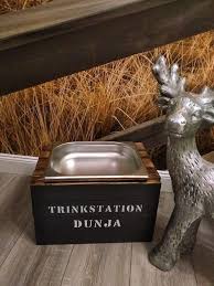 Trinkstation Erhoht Ca 25 Cm Trinknapf Hundenapf Mit Namen Fressnapf Futterstation Hundenapf Trinkschale Napf Hund Hundeschale Hundefutter