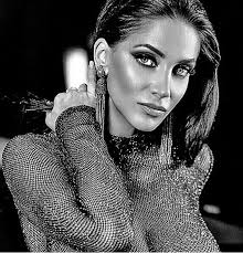 Andrea pomeje a petr plaček oslavili další výročí: Playboy Czech Edition2018 Prosincove Dj Andrea Pomeje Facebook