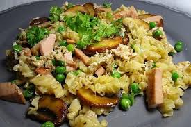 Nudel Champignon Fleischwurst Pfanne Von Schaech001 Chefkoch Fleischwurst Wurstchen Kochrezepte