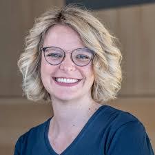 Lisa Widmer's Instagram, Twitter & Facebook