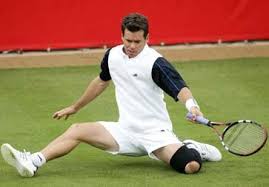 Draper, who had earlier received medical treatment, seemed to collapse as he chased a return on a set point against kazakhstan's mikhail kukushkin. Vom Tennis Zum Golfprofi Schlager Gewechselt Ruckschlage Verarbeitet Mehr Sport Faz