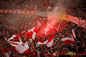 Flamengo is currently on the 5 place in the serie a table. Internacional E Flamengo No Futebol Wikipedia A Enciclopedia Livre