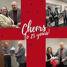 Cheers to Shannon, Rick, Calvin, Ben and Thuy in our Mississauga Terminal  for reaching 25 years of service Bravo à Shannon, Rick, Calvin, Ben et Thuy  de notre terminal de Mississauga pour
