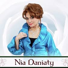 Chords for lirik lagu masihkah kau ingat sayang. Masihkah Kau Ingat Lyrics Hits Nia Daniaty Only On Jiosaavn