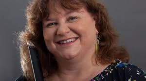 Lorraine Sweeney's Instagram, Twitter & Facebook