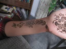 Wanna try out a tattoo before getting inked for real? Ceramic Tiles Henna At Zatz A Better Bagel West Seattle Art Walk