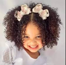 Lily Mott (dalilamott)