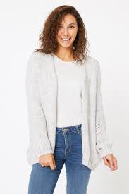 Gilet garçon sergent major 4 ans 94% coton 6 % elasthanne fermeture 5 boutons(1 bouton supplémentaire) belle finition très bon état j'. Gilet Grosse Maille Sans Boutons Tati Fr
