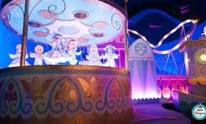 Maison Des Poupees It S A Small World Disneyland Paris Disneyland Disneyland Paris Small World