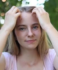 Melissa Schluter's Instagram, Twitter & Facebook