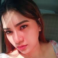 Jennifer Rabago's Instagram, Twitter & Facebook