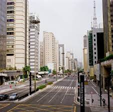 A mais paulista das avenidas #avpaulista #avenidapaulista perfluence m.facebook.com/paulistaavenida. Avenue Paulista Universal Design Case Studies