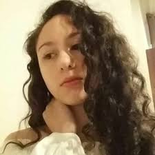 Tia Bloom's Instagram, Twitter & Facebook