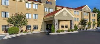 Done save changes and close the date picker. 47 Pet Friendly Hotels In Roanoke Va Find Dog Friendly Hotels Travelocity